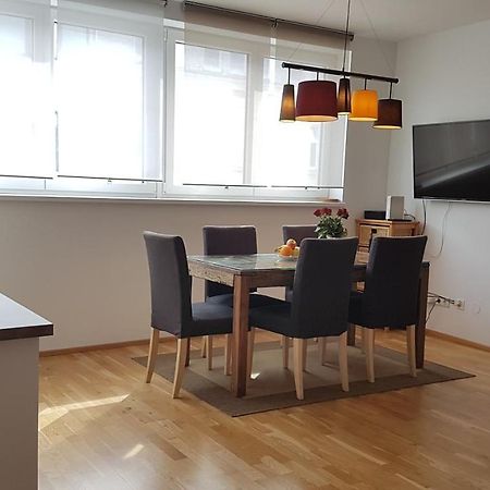 וינה Moderne Maisonette Mit Terrasse מראה חיצוני תמונה