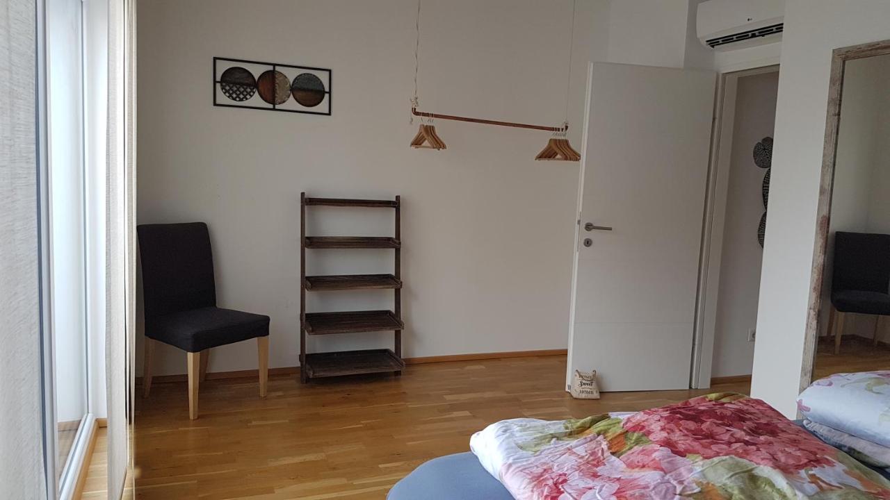 וינה Moderne Maisonette Mit Terrasse מראה חיצוני תמונה